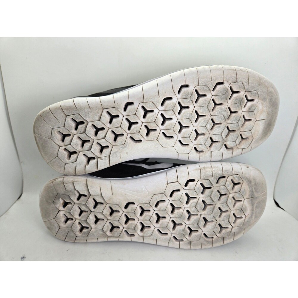 Nike Free RN 2018 Shoes Women's 7 Black Road Running Athletic Minimal Sneakers - Picture 7 of 9